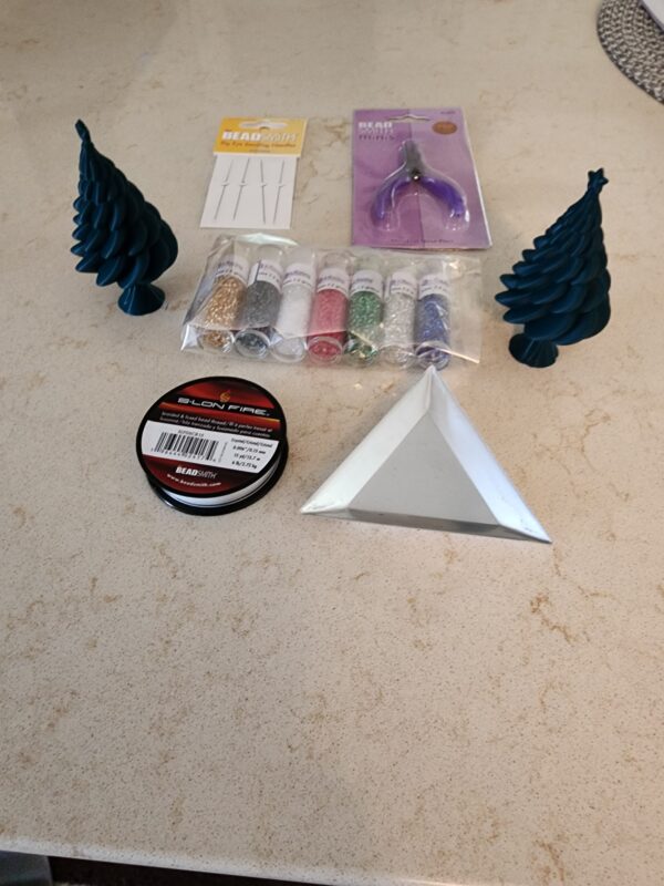Christmas Miyuki Delica Bead Kit - Image 3